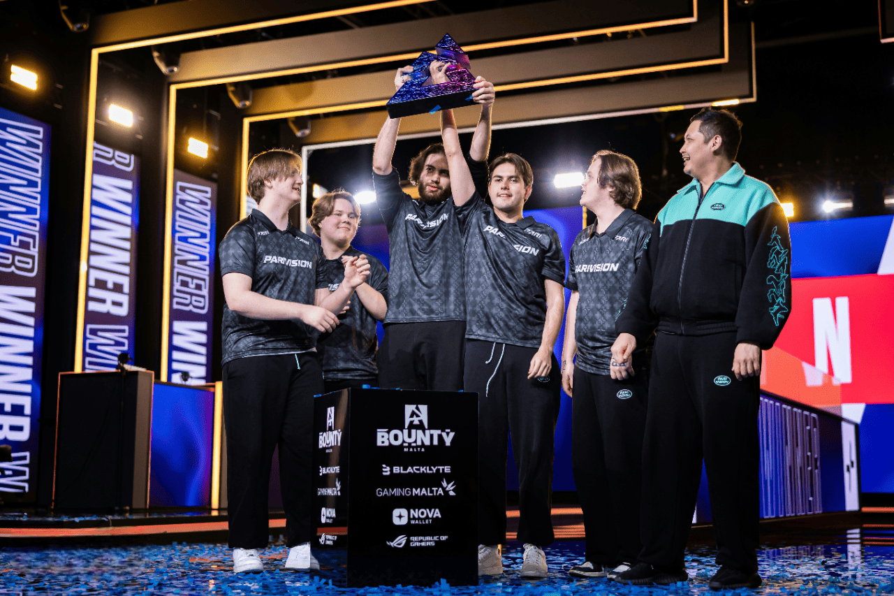 Команда PARIVISION по CS поднялась на третье место в мировом рейтинге