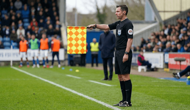 Жест бокового судьи определение офсайда