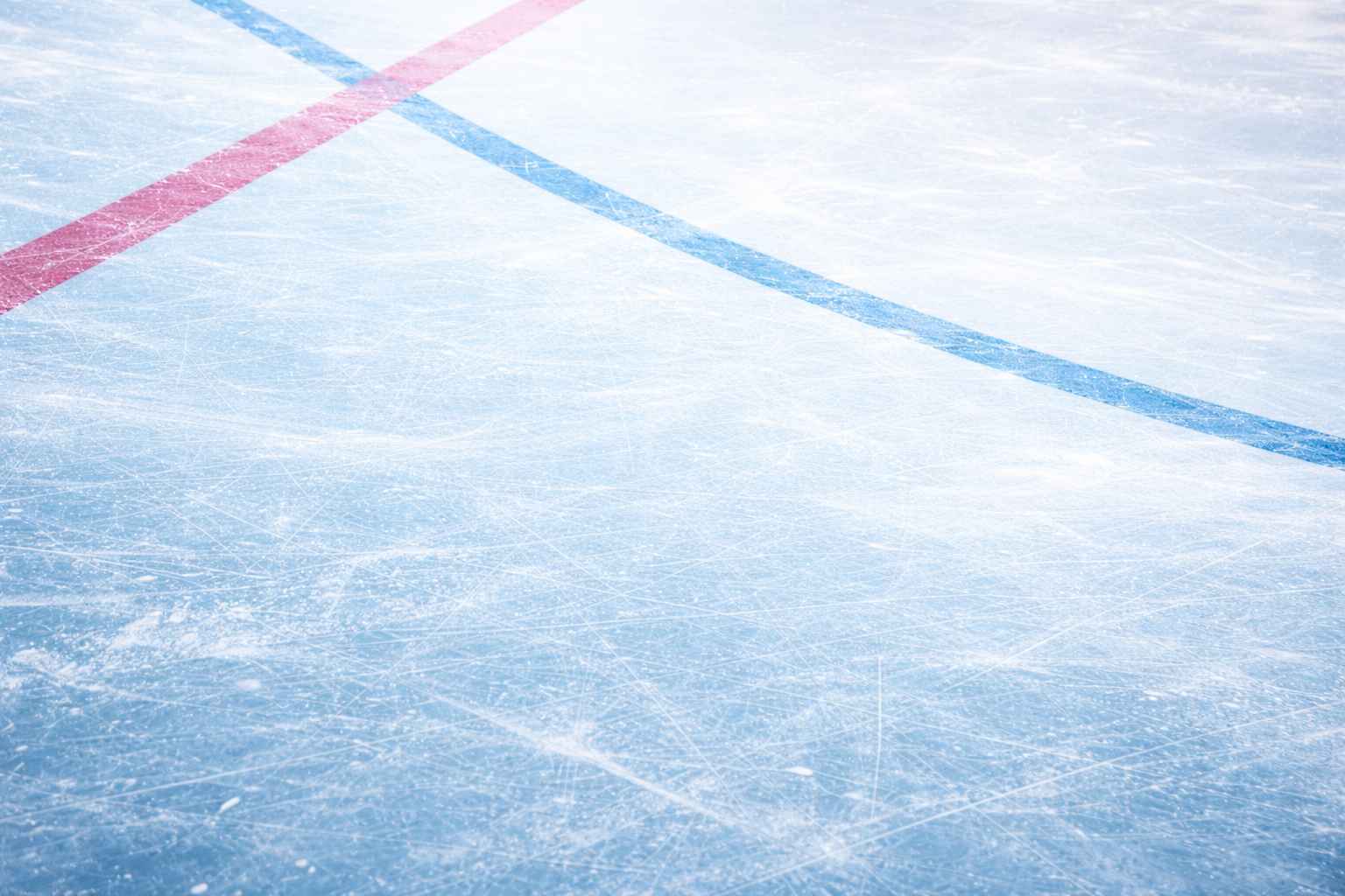 В матче НХЛ устроили массовую драку после фола на Кучерове