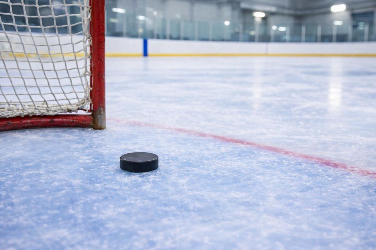 СКА проиграл ЦСКА и потерпел седьмое поражение кряду, установив антирекорд