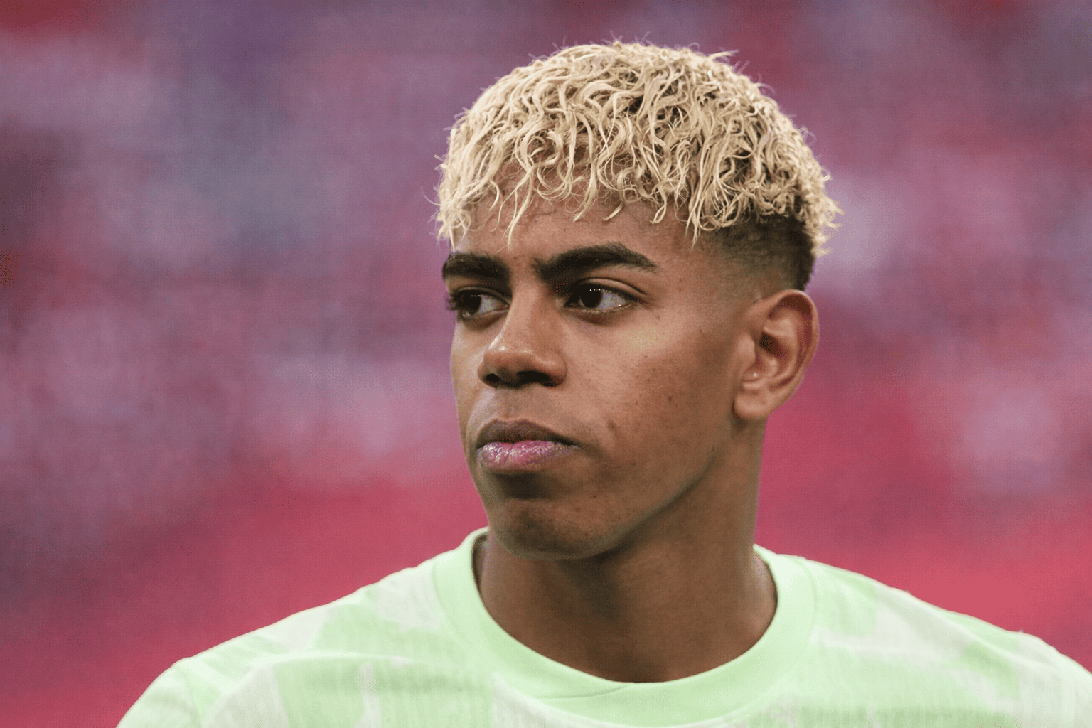 «Барселона» разгромила «Вильярреал», Ямаль оформил первый хет-трик во взрослой карьере