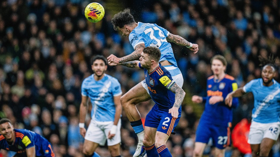 Манчестер Сити в домашнем матче АПЛ — Дара О'Райли забивает второй гол. Источник: mancity.com