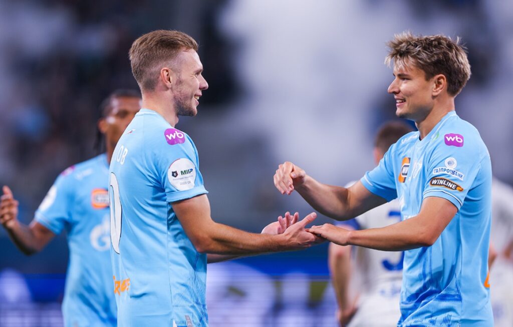 Максим Глушенков оформил хет-трик в ворота Оренбурга — лучший бомбардир Зенита. Источник: fc-zenit.ru