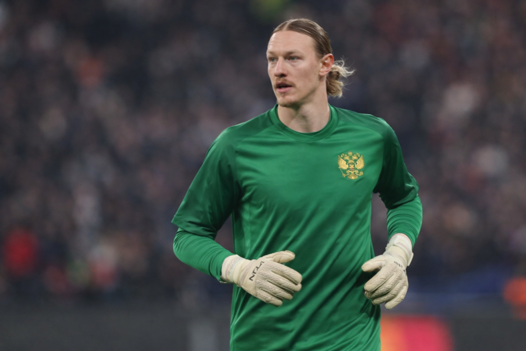 Карпин прокомментировал ошибку Сафонова в матче с Никарагуа