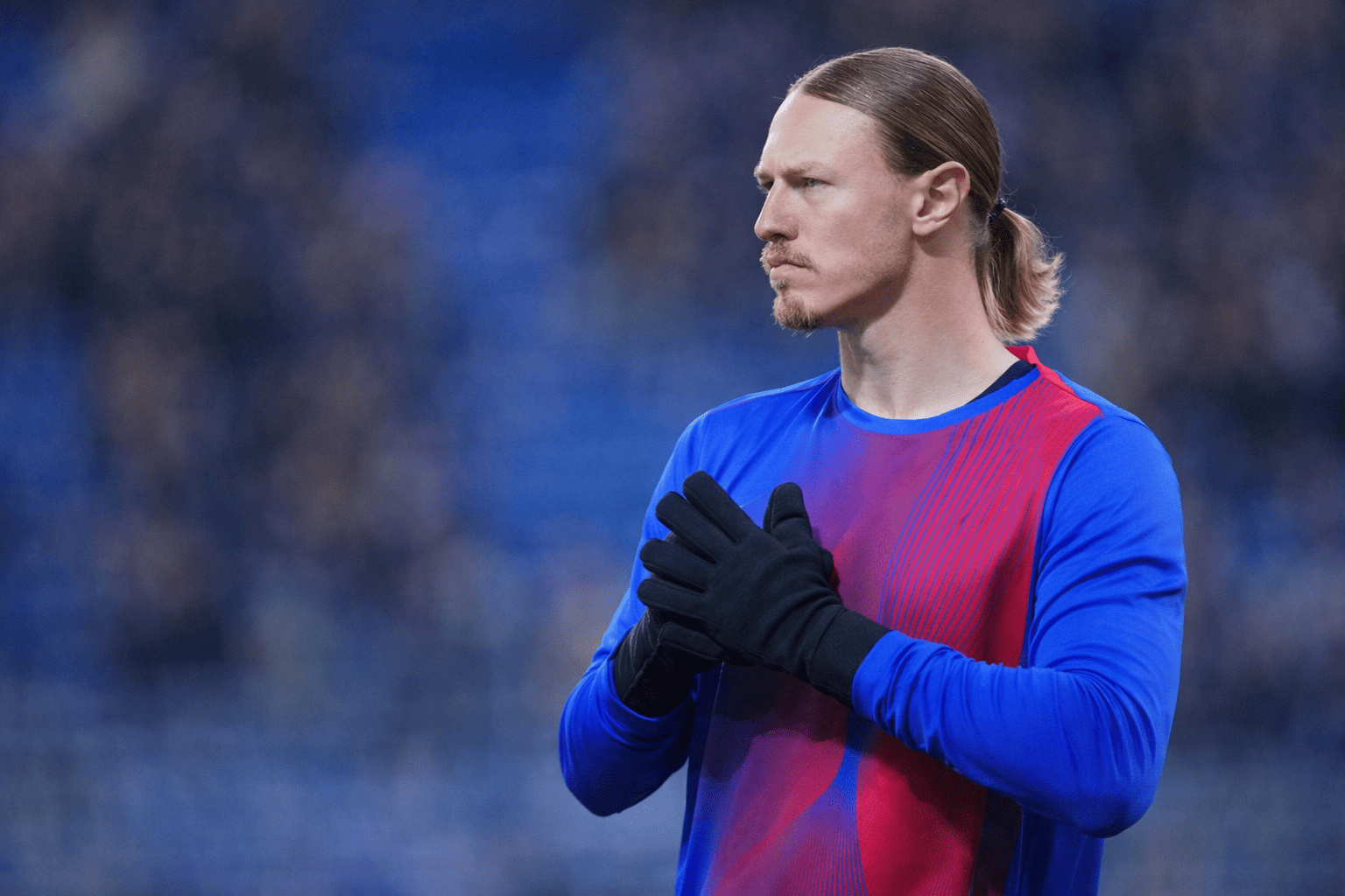 Сафонов попал в число лучших игроков матча «ПСЖ» с «Гавром» от топовых порталов