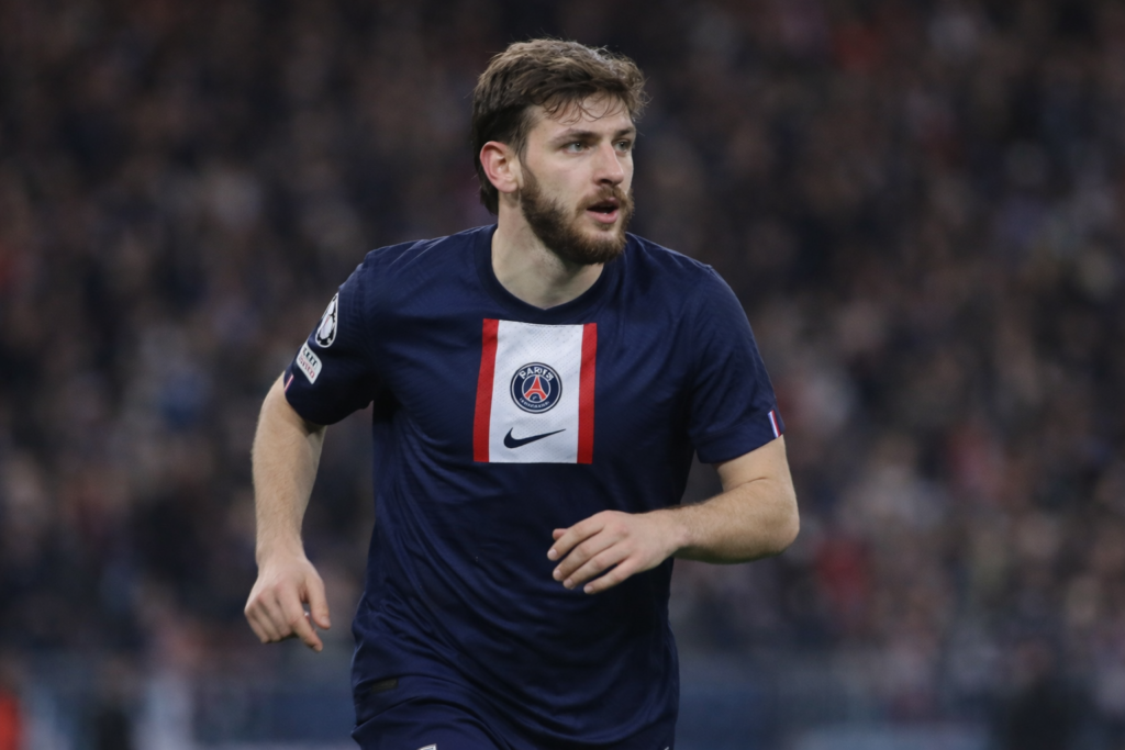 Вальверде и Кварацхелия вошли в символическую сборную недели в Лиге чемпионов